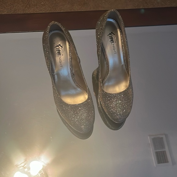 FIONI Clothing Shoes - FIONI FABTABULASTIC SHIMMERING HIGH HEELS